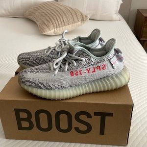 Yeezy 350 V2